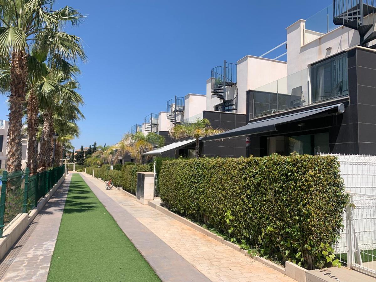 טורבייחה Punta Prima Villa 3 Bedrooms And Solarium Sea View מראה חיצוני תמונה